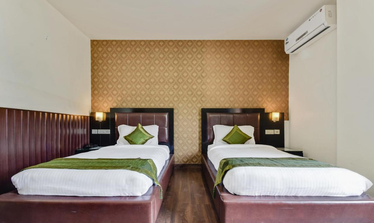 Hotel The Vaikunth à Dharamshala Extérieur photo